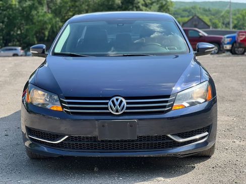 Used 2012 Volkswagen Passat 2.5 SE FWD image 1
