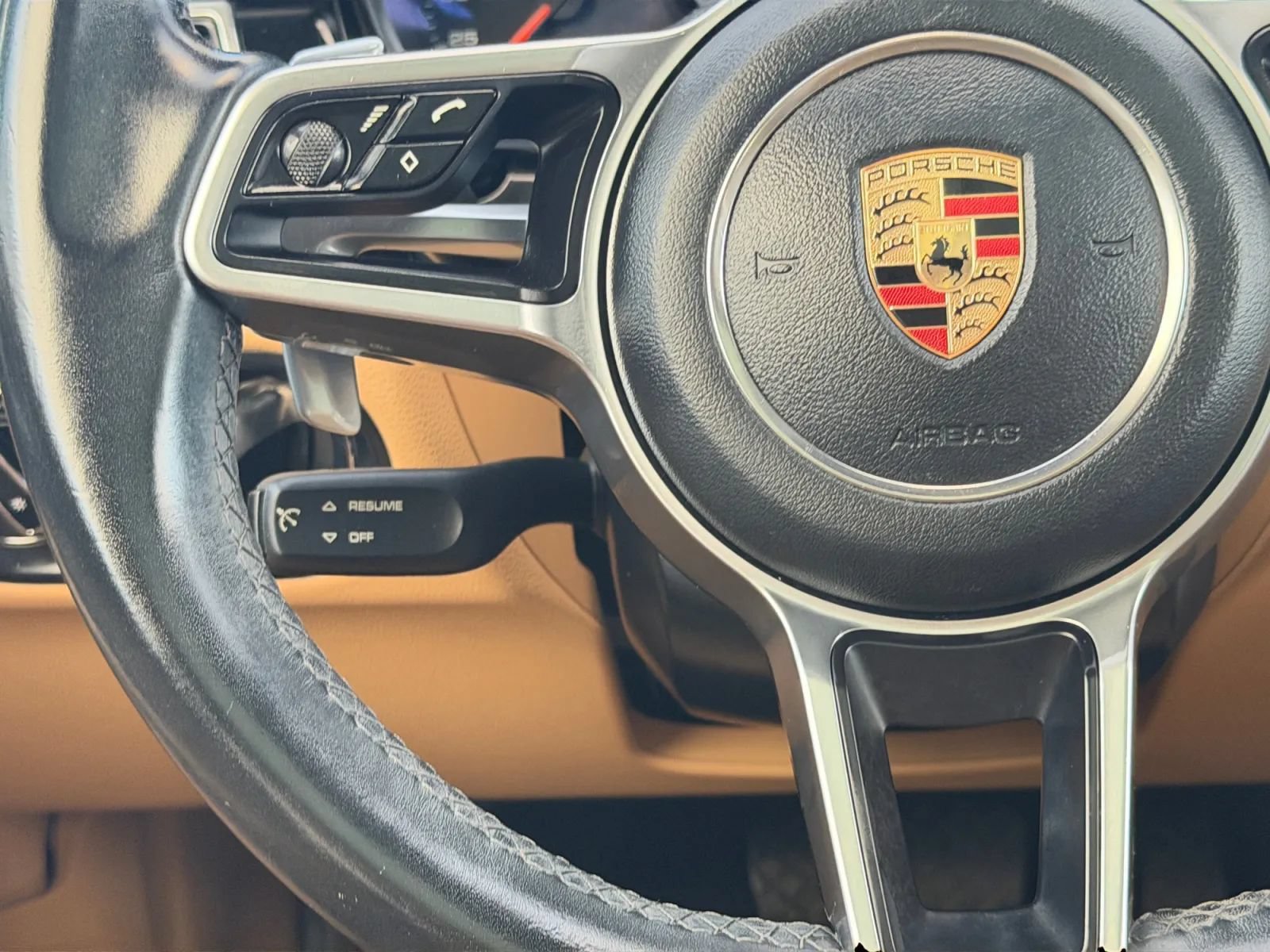 Used 2017 Porsche Macan AWD/4WD image 30