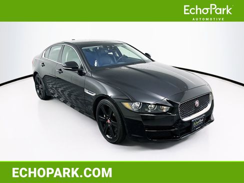 Used 2019 Jaguar XE Prestige RWD image 1
