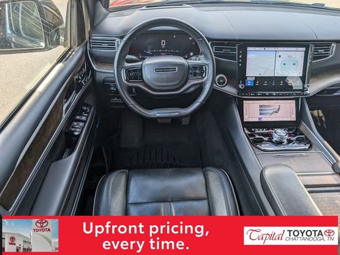 Used 2022 Jeep Grand Wagoneer Series II image 11
