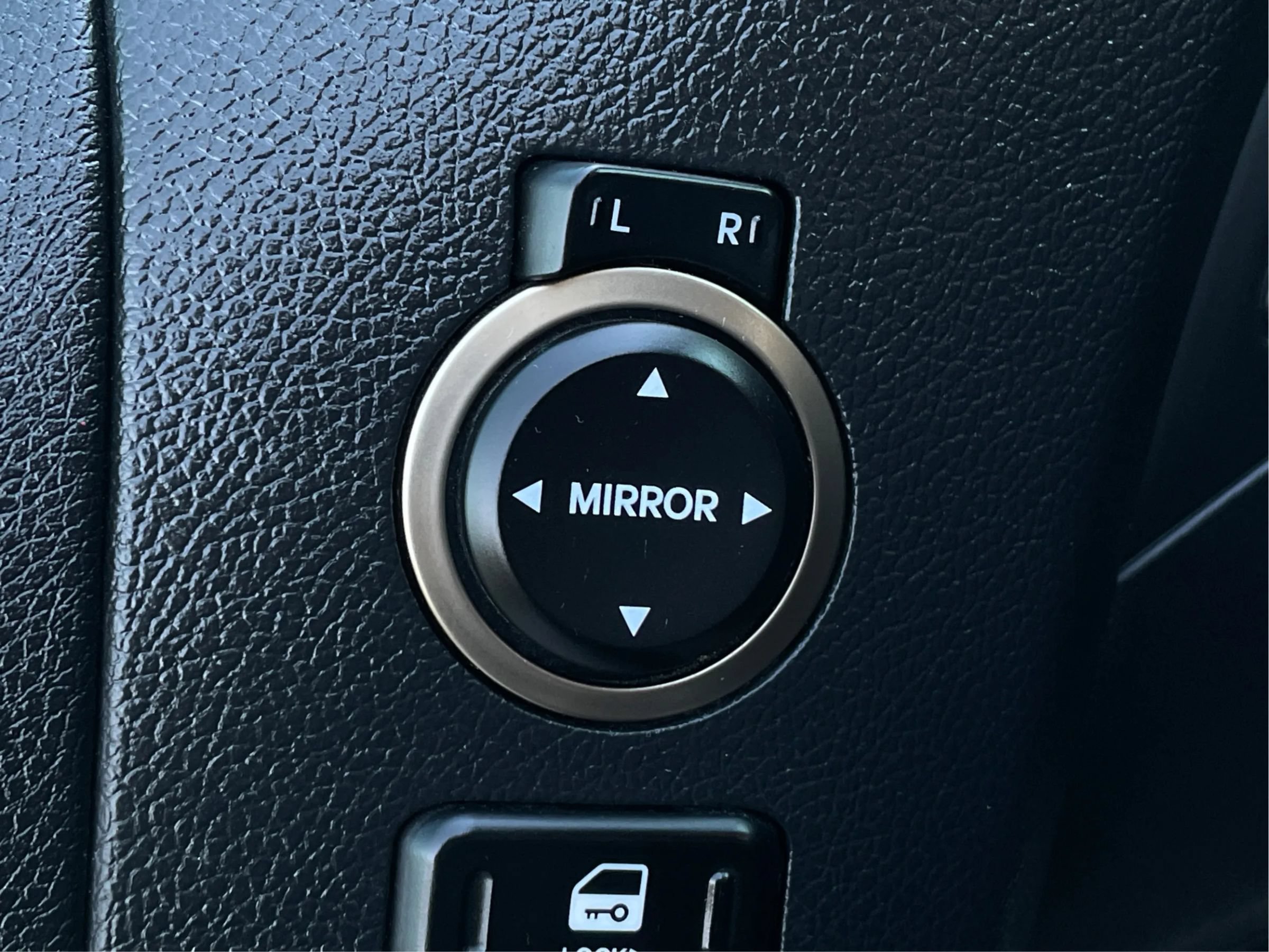 Used 2014 Hyundai Genesis 2.0T RWD image 34
