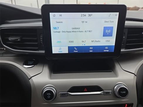 Certified 2022 Ford Explorer XLT w/ Equipment Group 202A image 32