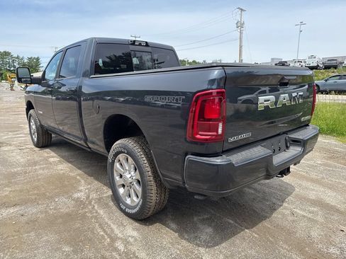 New 2026 RAM 2500 Laramie AWD/4WD image 3