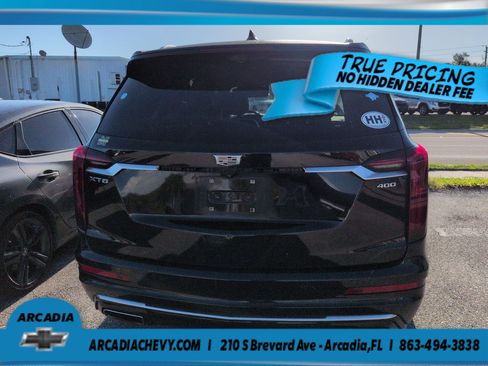 Used 2021 Cadillac XT6 Premium Luxury FWD image 5