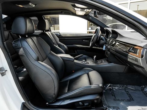 Used 2011 BMW M3 Coupe image 31