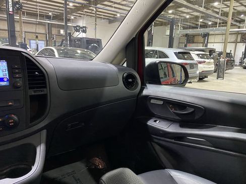 Used 2023 Mercedes-Benz Metris Passenger image 4