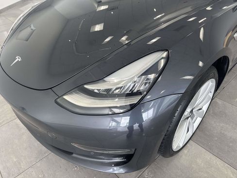 Used 2018 Tesla Model 3 Long Range RWD image 9