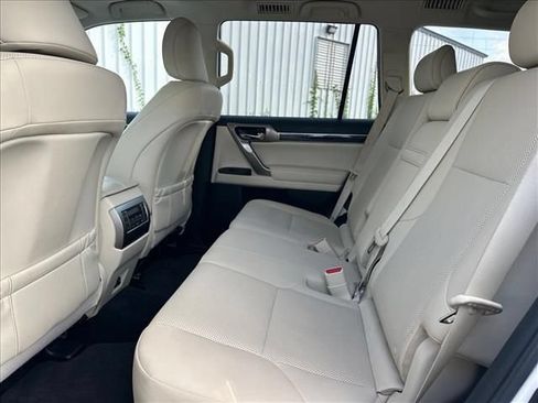Used 2021 Lexus GX 460 Premium w/ Premium Package AWD/4WD image 19