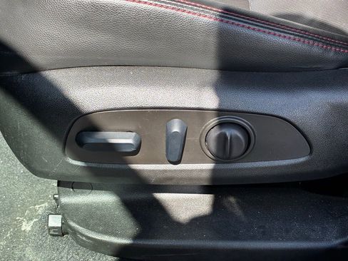 Used 2022 Chevrolet Equinox RS w/ RS Leather Package image 20