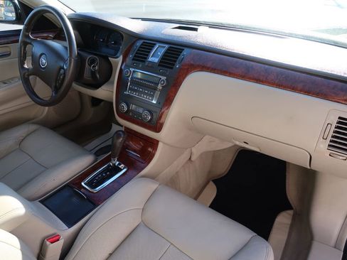 Used 2007 Cadillac DTS Luxury I image 10