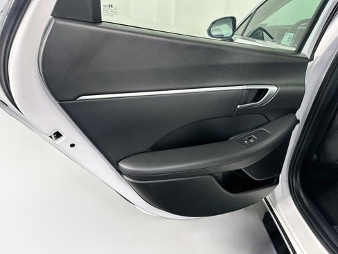 Used 2025 Hyundai Sonata SEL FWD image 27