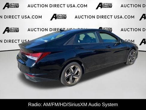 Used 2023 Hyundai Elantra SEL w/ Convenience Package image 6
