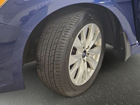 Used 2016 Subaru Legacy 2.5i Premium AWD/4WD image 33