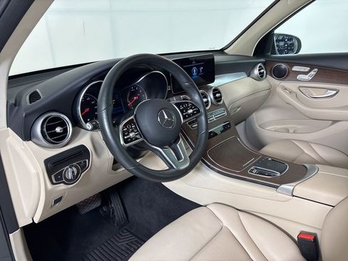 Used 2020 Mercedes-Benz GLC 300 4MATIC w/ Premium Package image 14