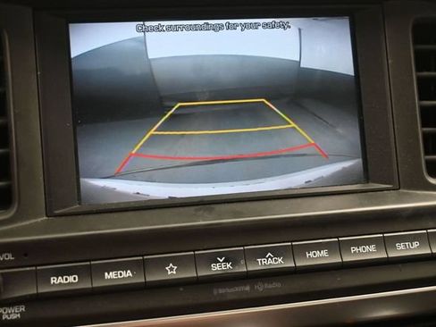 Used 2020 Hyundai Elantra SEL w/ Cargo Package (C1) FWD image 18