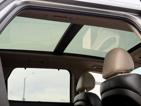 Used 2019 Hyundai Santa Fe AWD image 21