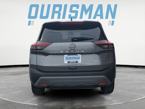 Used 2023 Nissan Rogue S image 5
