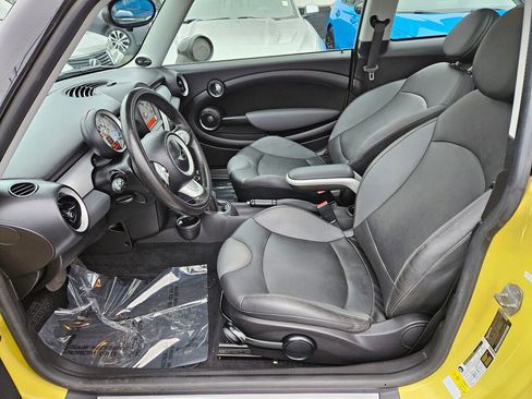 Used 2010 MINI Cooper Hardtop image 13