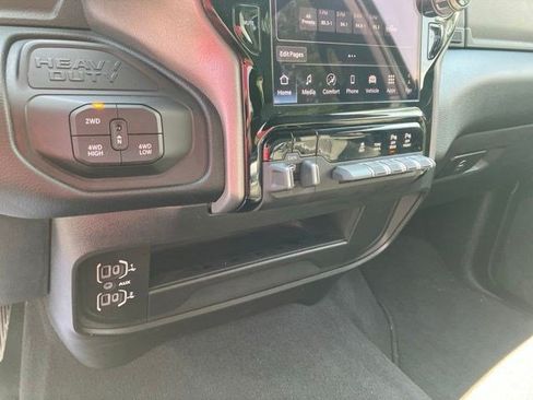 Certified 2025 RAM 2500 Big Horn AWD/4WD image 21