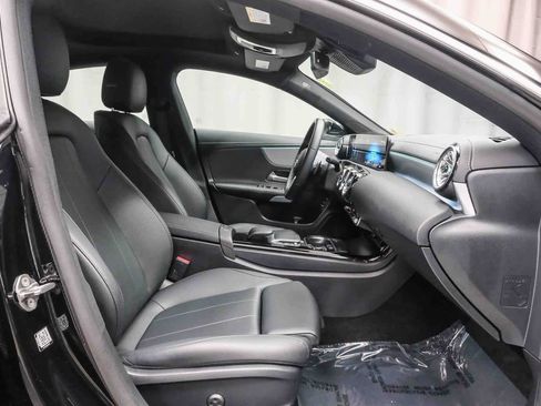 Used 2022 Mercedes-Benz CLA 250 image 17