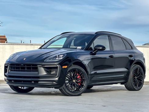 Certified 2022 Porsche Macan GTS image 1