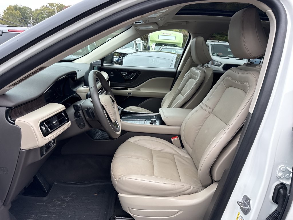 Used 2023 Lincoln Aviator Reserve w/ Elements Package Plus AWD/4WD image 19