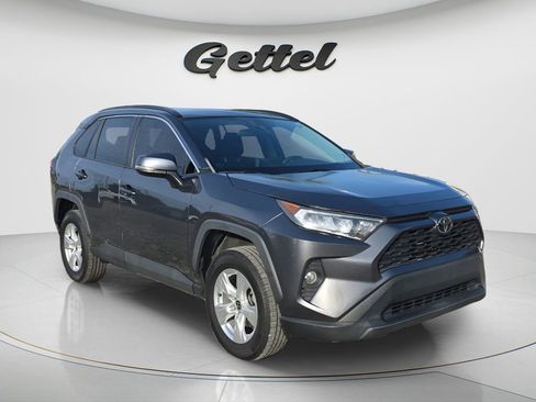 Used 2021 Toyota RAV4 XLE w/ Convenience Package AWD/4WD image 3