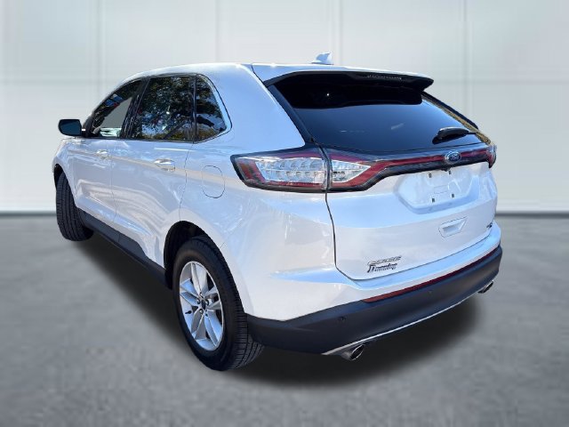 Used 2018 Ford Edge SEL w/ Equipment Group 201A AWD/4WD image 2
