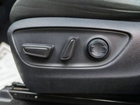 Used 2021 Toyota RAV4 XLE AWD/4WD image 23