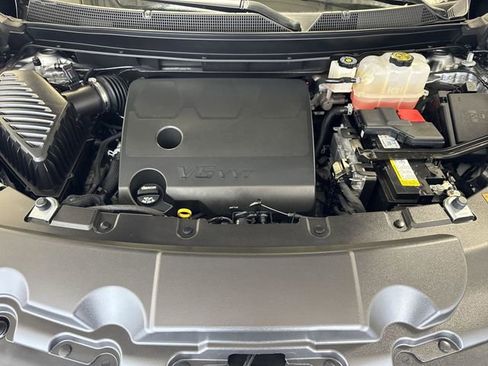 Certified 2023 Chevrolet Traverse LT w/ LT Premium Package image 35