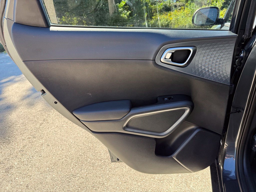 Used 2023 Kia Soul EX FWD image 10