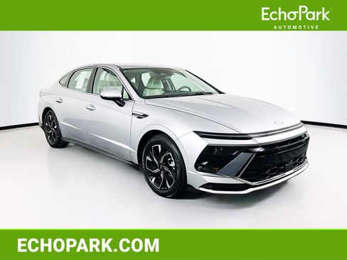 Used 2025 Hyundai Sonata SEL FWD image 1