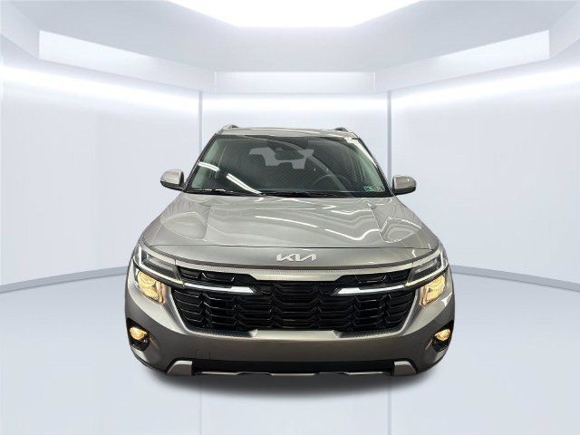 Certified 2024 Kia Seltos EX AWD/4WD image 9