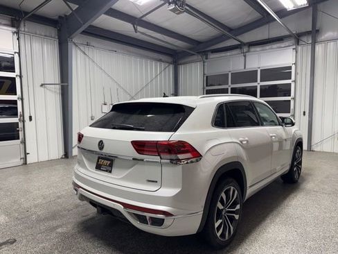Used 2023 Volkswagen Atlas Cross Sport SEL Premium R-Line AWD/4WD image 16
