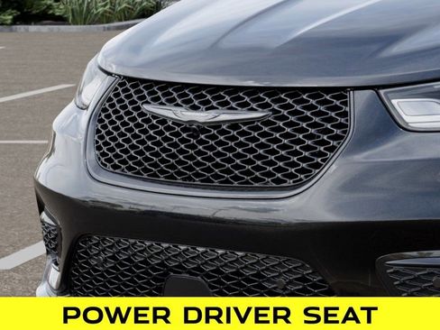 New 2026 Chrysler Pacifica Select w/ S Appearance Package image 11