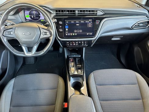 Used 2023 Chevrolet Bolt EUV LT w/ Comfort Package image 14