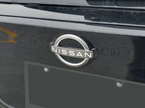 New 2025 Nissan Kicks SR w/ Illumination Package image 8