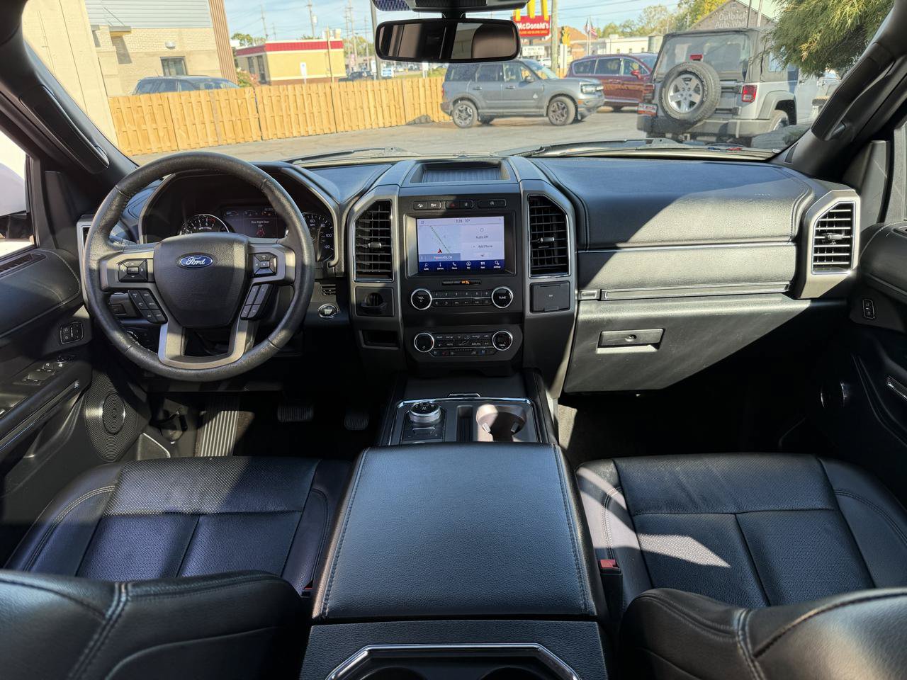 Used 2020 Ford Expedition XLT w/ Equipment Group 202A AWD/4WD image 6