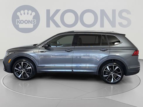 Used 2024 Volkswagen Tiguan SEL R-Line AWD/4WD image 2