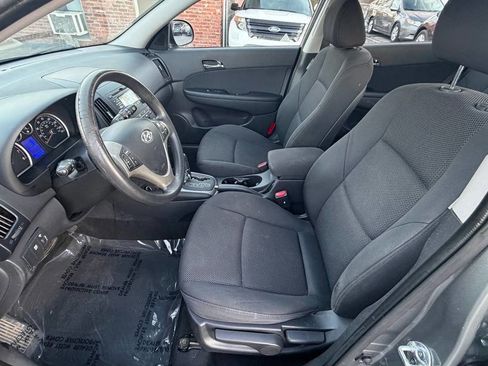 Used 2010 Hyundai Elantra SE w/ Popular Equipment Pkg 2 image 11