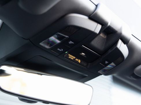 Certified 2024 Porsche 911 Carrera S image 21