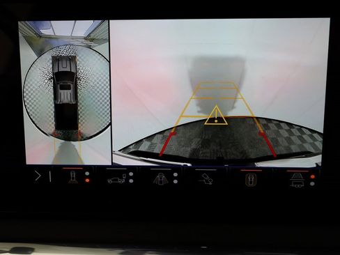 Used 2024 GMC Sierra 3500 Denali Ultimate image 28