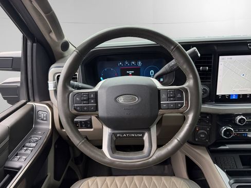 Certified 2025 Ford F350 Platinum w/ Platinum Plus Package AWD/4WD image 12
