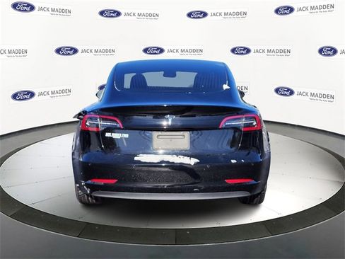 Used 2020 Tesla Model 3 image 4