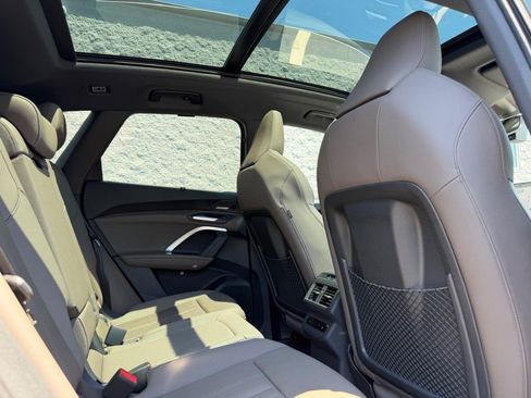 New 2026 Audi Q5 Prestige AWD/4WD image 4