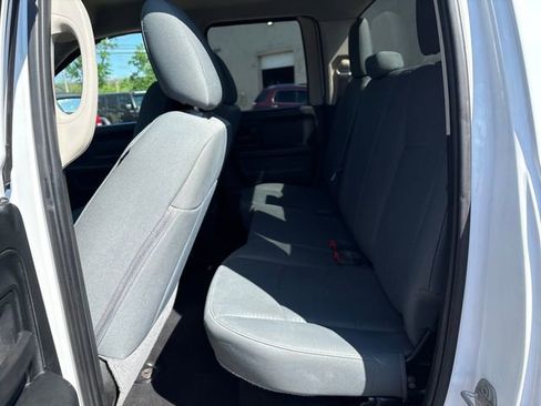 Used 2018 RAM 1500 ST w/ SXT Appearance Group AWD/4WD image 18
