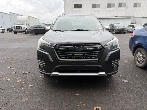 Used 2023 Subaru Forester Touring AWD/4WD image 2