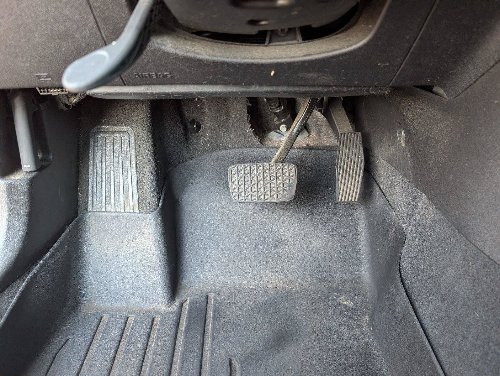 Used 2017 Chevrolet Volt LT FWD image 29