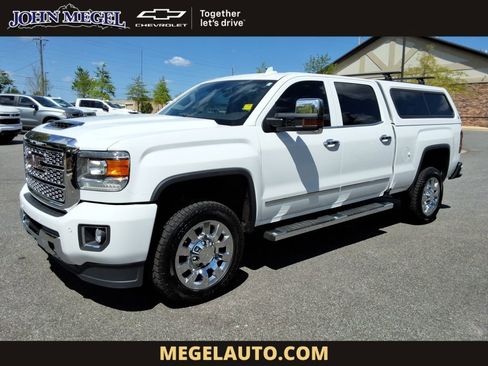 Used 2019 GMC Sierra 2500 Denali w/ Duramax Plus Package AWD/4WD image 1