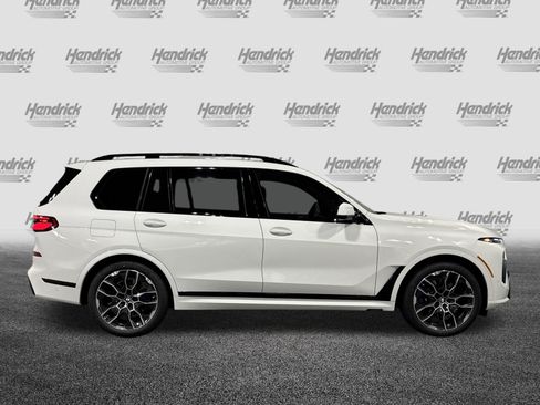 New 2027 BMW X7 xDrive40i w/ M Sport Package AWD/4WD image 9